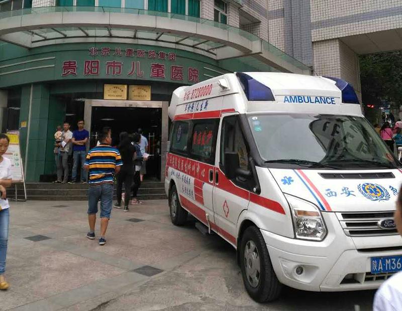 德格县救护车转院